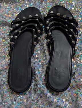Balenciaga Studded Slide Sandals 🖤🖤